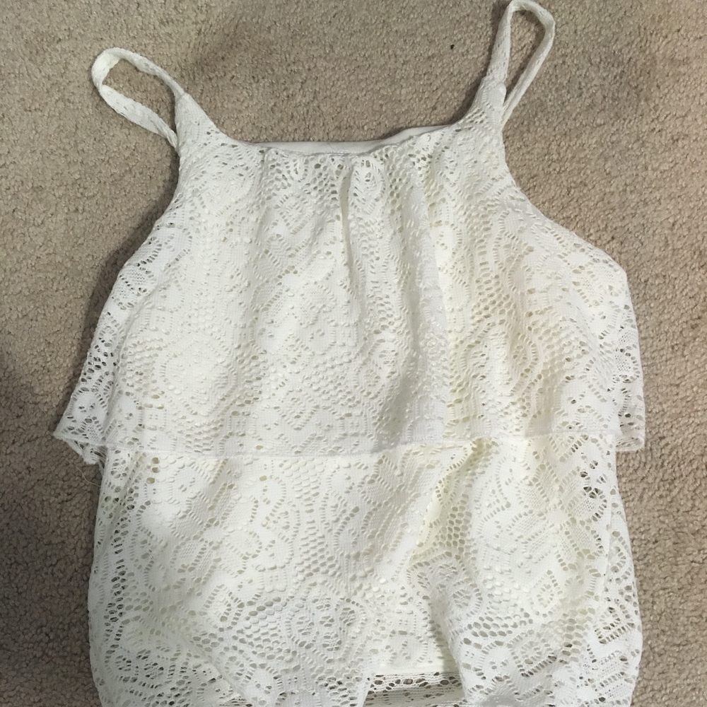 sleeveless white fancy top
